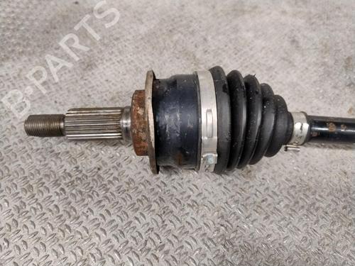 Used Left front driveshaft Left front driveshaft OPEL AGILA B (H08) 1.0 (F68) (68 hp) 32689984 32689984