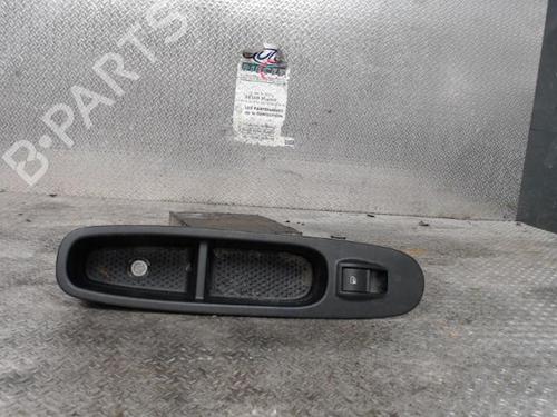 Used Switch Switch FIAT PUNTO EVO (199_) 1.3 D Multijet (199AXC1A, 199BXC1A, 199AXT1A, 199BXT1A) (75 hp) 24092463 24092463