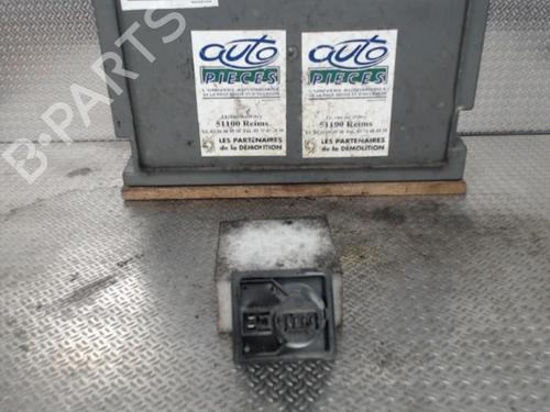 Used Headlight switch PEUGEOT BOXER Van (230L) 2.5 D (86 hp) 24071199