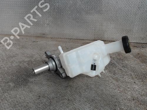 Used Brake master cylinder RENAULT CLIO V (B7_) 1.0 SCe 75 (B7M5) (72 hp) 24076604