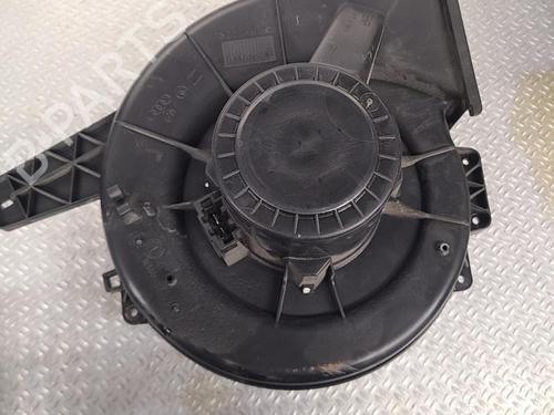 Used Heater blower motor VW POLO V (6R1, 6C1) 1.6 TDI (75 hp) 24091468