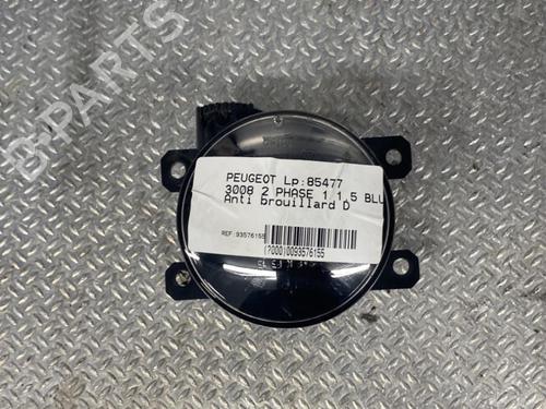 Right front fog light PEUGEOT 3008 II SUV (MC_, MR_, MJ_, M4_) 1.5 BlueHDi 130 | BP24101645C31