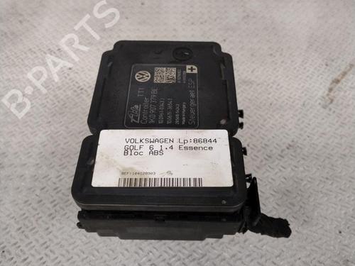 Used ABS pump ABS pump VW GOLF VI (5K1) 1.4 TSI (122 hp) 30740142 30740142