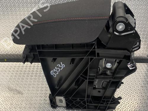 Used Right rear window switch VW GOLF VII (5G1, BQ1, BE1, BE2) 1.4 TSI (125 hp) 24625532