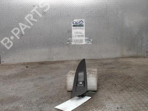 Used Right rear window switch Right rear window switch RENAULT ESPACE V (JR_) 1.6 dCi 160 (160 hp) 24082760 24082760