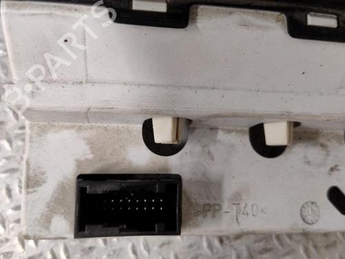 display-monitor-peugeot-206-cc-2d-2000-2001-2002-2003-2004-2005-2006-2007-2008-27245177 main image