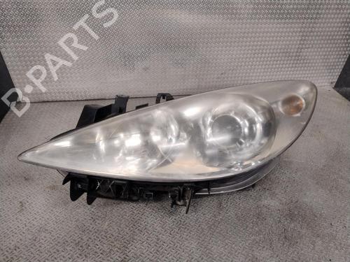 left-headlight-toyota-yaris-_p21_-_pa1_-_ph1_-2020-36462809 main image