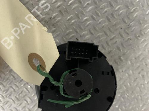 Used Headlight switch VW GOLF VI (5K1) 1.6 TDI (105 hp) 24062178