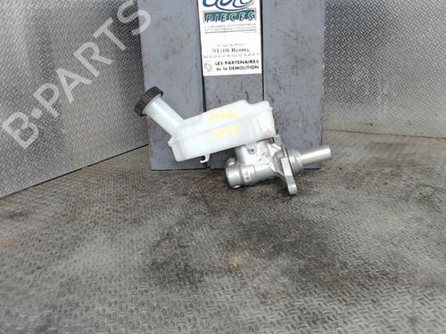 Used Brake master cylinder RENAULT CAPTUR II (HF_) TCe 130 (HFMF) (131 hp) 24079843