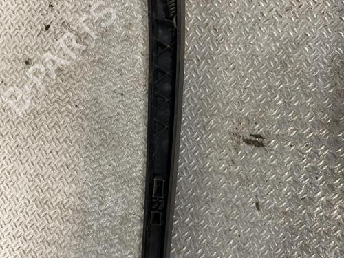 Used Rear windshield wiper arm SEAT IBIZA III (6L1) 1.4 TDI (70 hp) 24101637