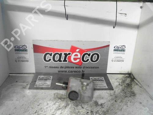 Used Brake master cylinder MERCEDES-BENZ SPRINTER 2-t Van (B901, B902) [1995-2006]  24063875