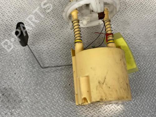 Used Fuel pump RENAULT TWINGO II (CN0_) 1.5 dCi 75 (75 hp) 24070870