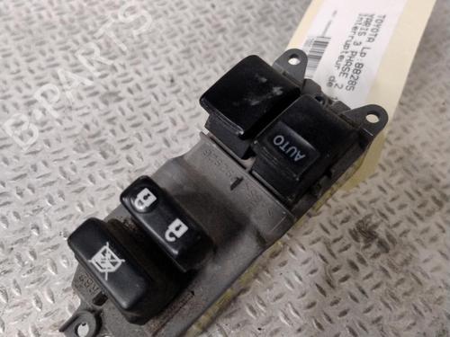 Used Left front window switch TOYOTA YARIS (_P13_) 1.0 (KSP130_, KSP130) (69 hp) 28087751