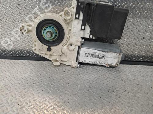 Sikkerhedssele bag højre VW GOLF V (1K1) 1.9 TDI (105 hp) 24060411