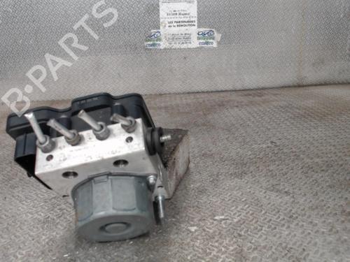 abs-pump-renault-captur-i-j5_-h5_-2013-37595968 main image