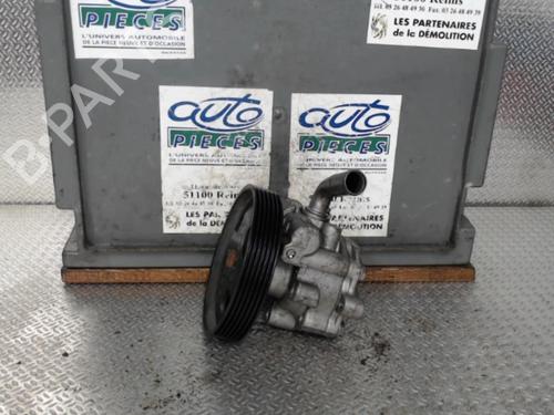 Used Steering pump FORD FIESTA V (JH_, JD_) 1.4 TDCi (68 hp) 24072488
