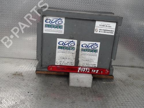 Used Third brake light PEUGEOT 107 (PM_, PN_) 1.0 (68 hp) 24073286