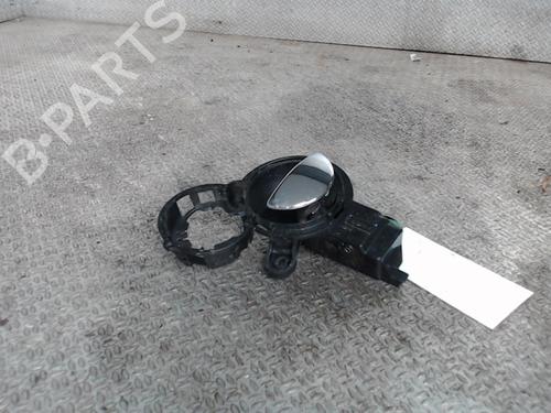 Used Front left interior door handle MINI MINI (R50, R53) One (90 hp) 24077036