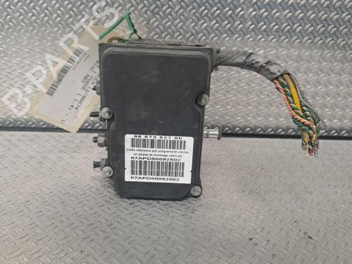 Used ABS pump ABS pump CITROËN C4 I (LC_) 1.4 16V (88 hp) 30740327 30740327