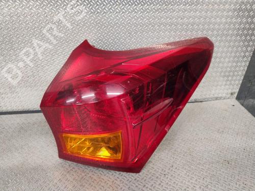 Used Right taillight Right taillight TOYOTA AURIS Estate (_E18_) 1.8 Hybrid (ZWE186_, ZWE186R, ZWE186H) (136 hp) 34105870 34105870