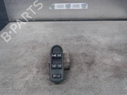 left-front-window-switch-dacia-duster-hs_-2010-2011-2012-2013-2014-2015-2016-2017-2018-24096695 main image
