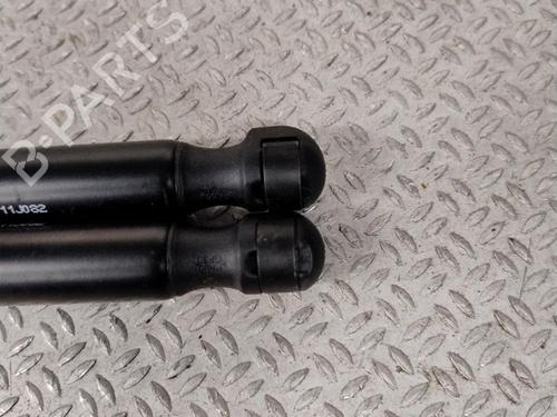 Used Tailgate lift support Tailgate lift support RENAULT SCÉNIC I MPV (JA0/1_, FA0_) 1.6 (JA00, JA16, JA15, JA19, JA1V, JA2B, JA2C, JA0B,... (107 hp) 34105864 34105864