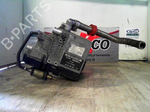 Used Right front suspension arm MERCEDES-BENZ A-CLASS (W168) A 170 CDI (168.008) (90 hp) 24067576