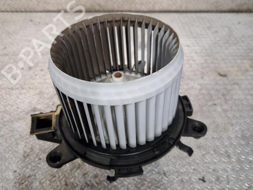 Used Heater blower motor Heater blower motor PEUGEOT 5008 II (MC_, MJ_, MR_, M4_) 1.5 BlueHDi 130 (MCYHZJ, MCYHZR, MCYHZX) (131 hp) 24139247 24139247