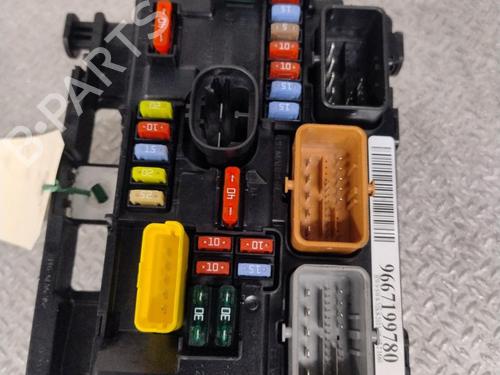 Used Fuse box Fuse box CITROËN C3 II (SC_) 1.2 VTi 82 (82 hp) 36510561 36510561