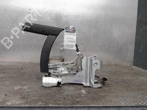 hand-brake-citroen-c4-cactus-2014-24088398 main image