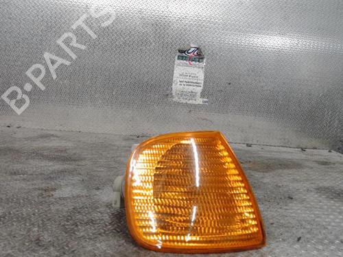 Used Right front indicator VW CADDY II Box Body/MPV (9K9A) 1.9 TDI (90 hp) 24092733