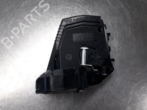 Høyre bak lås TOYOTA YARIS (_P9_) 1.3 VVT-i (SCP90_, SCP90R) (87 hp) 22453452