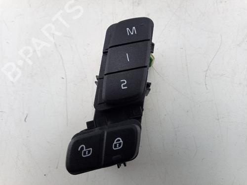 Used Switch VOLVO V60 II (225) T8 Plug-in Hybrid AWD (390 hp) 30261357