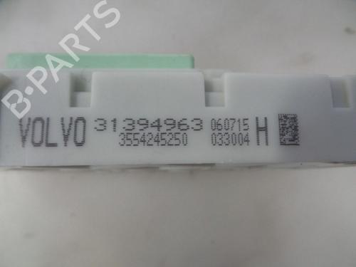 Boîte à Fusibles VOLVO V40 Hatchback (525) D2 | BP22487385E1 