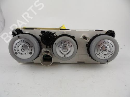AC-Styringsenhed/Manøvreenhed MITSUBISHI COLT VI (Z3_A, Z2_A) 1.3 (Z21A) (95 hp) 22469830