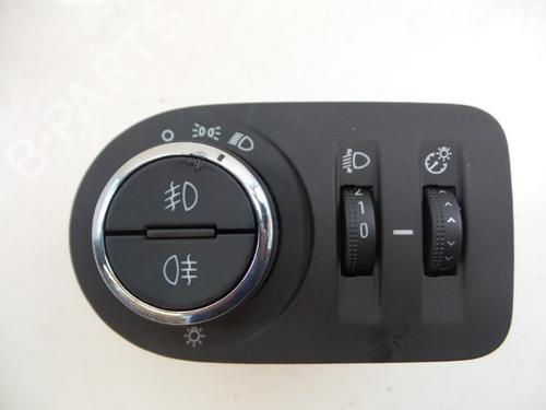 Used Headlight switch OPEL CORSA D (S07) 1.4 (L08, L68) (100 hp) 22478135