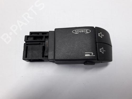 Used Steering wheel controls RENAULT LAGUNA II Grandtour (KG0/1_) 1.9 dCi (KG0G) (120 hp) 22500171