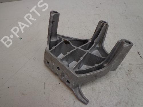 Used Engine mount OPEL ASTRA J Sports Tourer (P10) 1.4 Turbo (35) (140 hp) 22467102