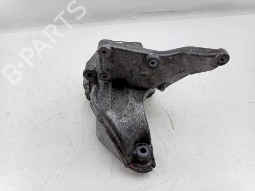 Used Engine mount MERCEDES-BENZ E-CLASS (W212) E 220 CDI / BlueTEC (212.001, 212.002) (170 hp) 22495088