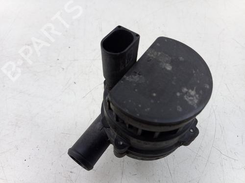 Auxiliary water pump MERCEDES-BENZ C-CLASS T-Model (S205) C 180 BlueTEC / d (205.236) | BP30084553M111
