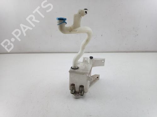 Used Windscreen washer tank SUZUKI SWIFT III (MZ, EZ) 1.3 (RS413, ZC11S) (92 hp) 31049074