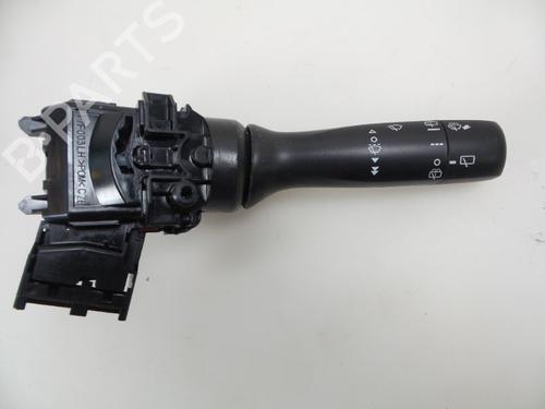 Used Steering column stalk TOYOTA YARIS (_P13_) 1.0 (KSP130_, KSP130) (69 hp) 22476670