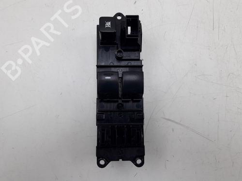 Commutateur MITSUBISHI MIRAGE / SPACE STAR VI Hatchback (A0_A) 1.2 (71 hp) 22508553