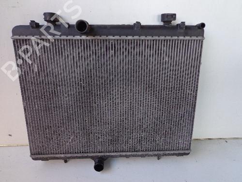 Used Water radiator PEUGEOT 407 SW (6E_, 6D_) 2.0 HDi 135 (136 hp) 22469583