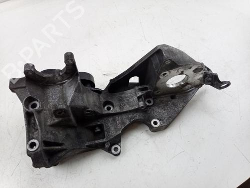 Supporto AUDI A4 B8 Avant (8K5) 2.0 TDI (143 hp) 32628373