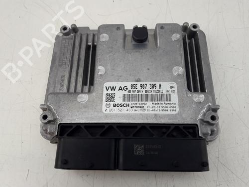 Used Electronic module SKODA KAROQ (NU7, ND7) 1.5 TSI (150 hp) 22504413