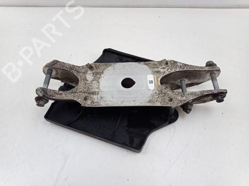Used Right rear suspension arm LAND ROVER RANGE ROVER SPORT III (L461) P460e PHEV AWD (460 hp) 22513975