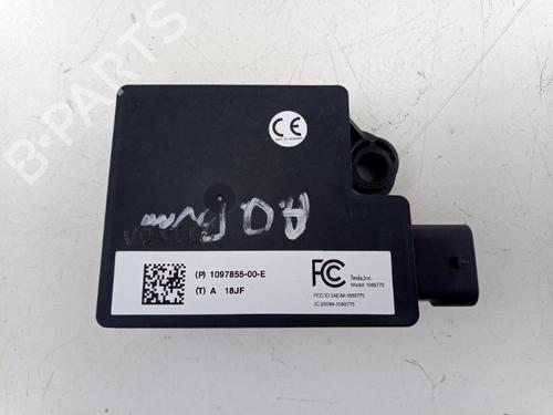Modulo electronico TESLA MODEL 3 (5YJ3) EV AWD (351 hp) 23110835