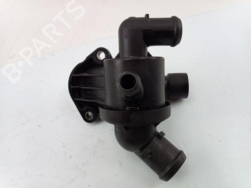 Used Thermostat housing SKODA SUPERB II Estate (3T5) 1.6 TDI (105 hp) 32682600