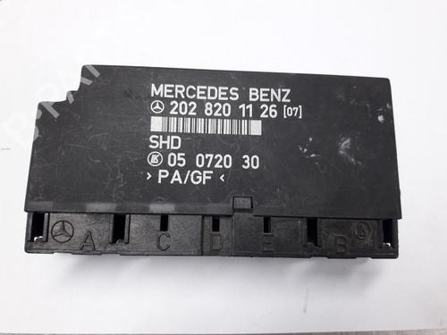 Dør styreenhet MERCEDES-BENZ C-CLASS (W202) C 180 (202.018) (122 hp) 22499084